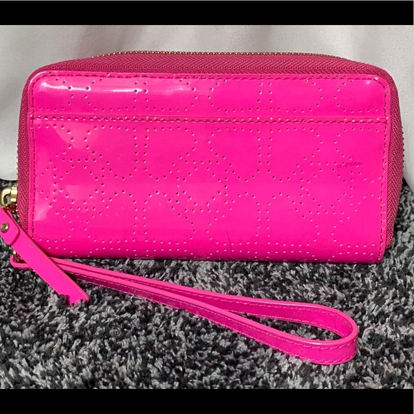 ✨2XHost Pick✨Kate Spade Wristlet - Picture 3 of 4